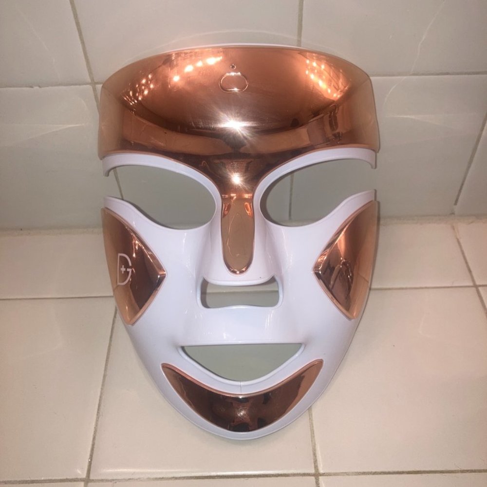 Dennis Gross Spectralite Pro LED Face Mask